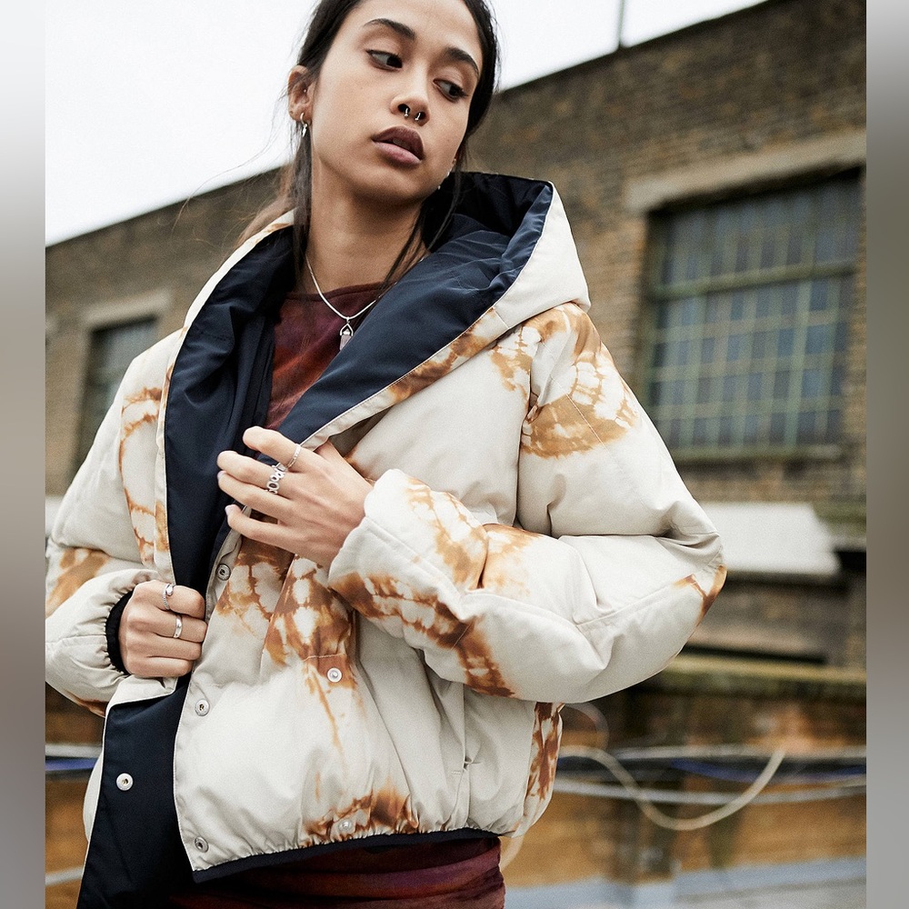 Urban Outfitters Maggie Tie-Dye Wrap Puffer Jacket Reversible